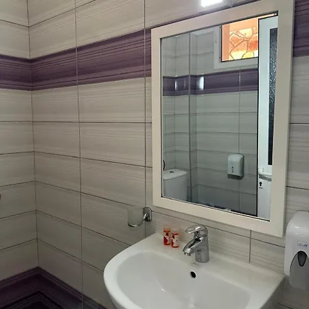 Mesun Hotel Himarë