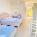 Mesun Hotel Himarë