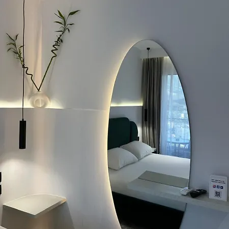 Mesun Hotell Himare